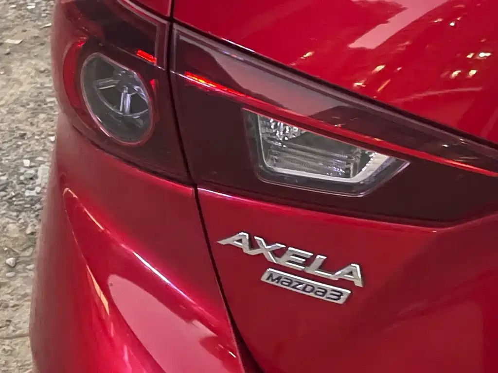 Mazda 3 Axela — миниатюра 8