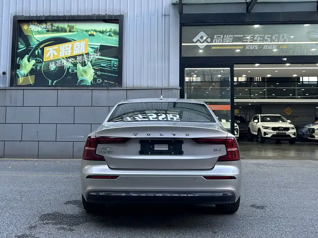 Volvo S60 — миниатюра 7
