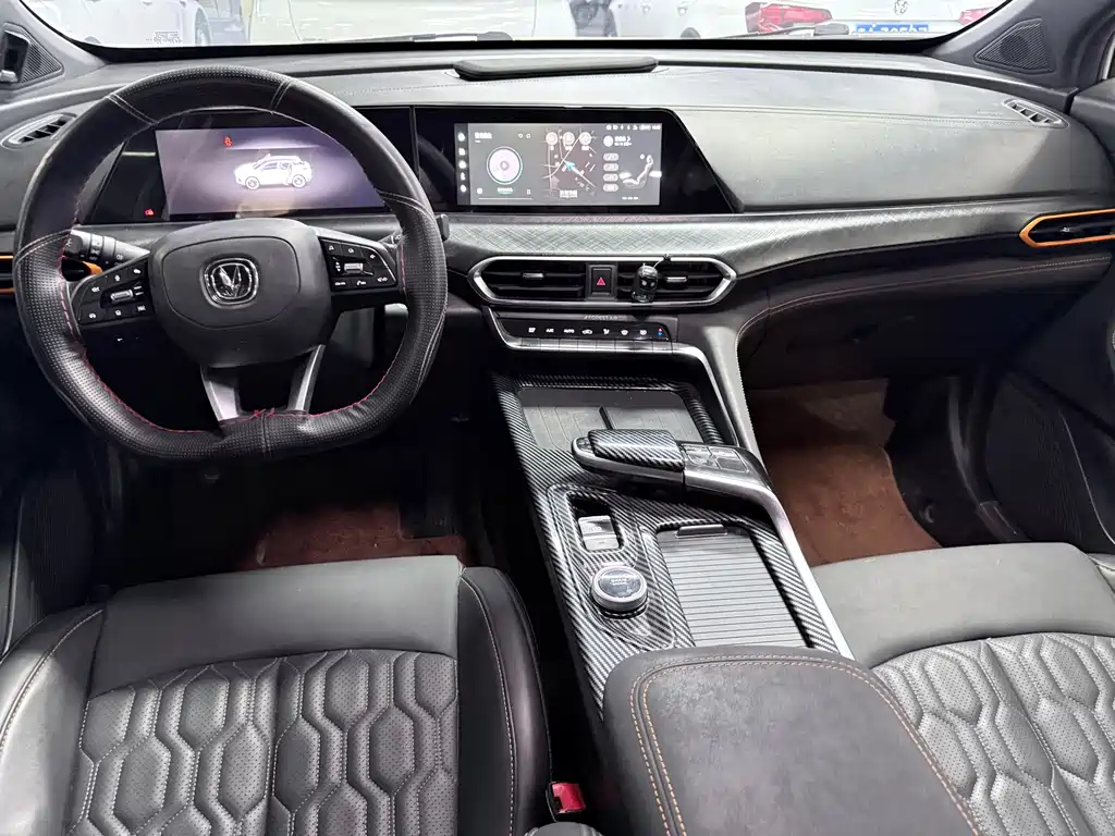 Changan UNI-T — миниатюра 12