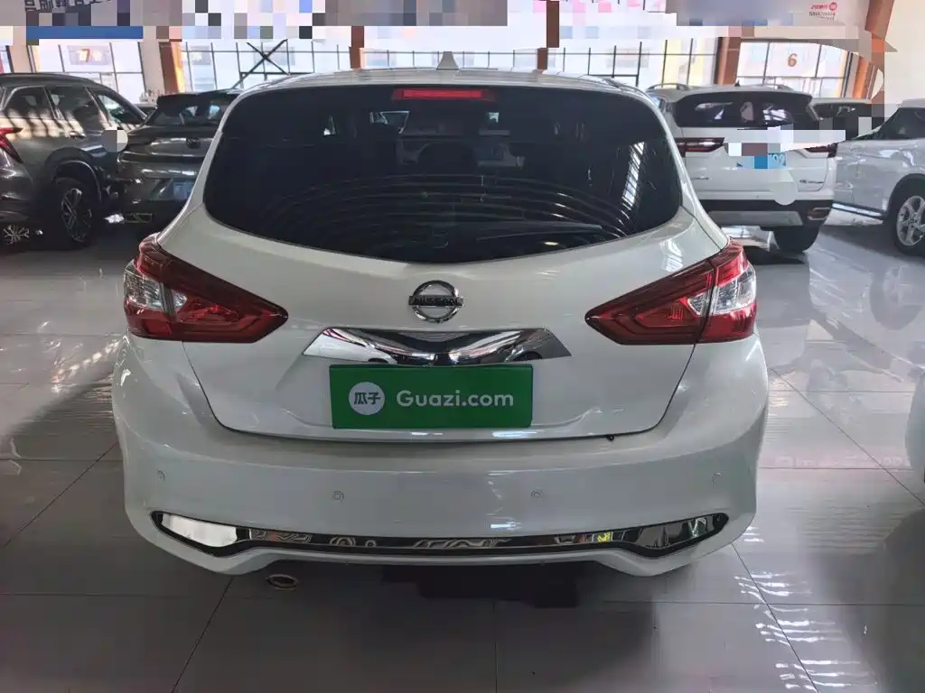 Nissan Tiida — миниатюра 11
