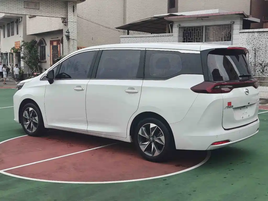 GAC Motor Trumpchi M6 — миниатюра 4