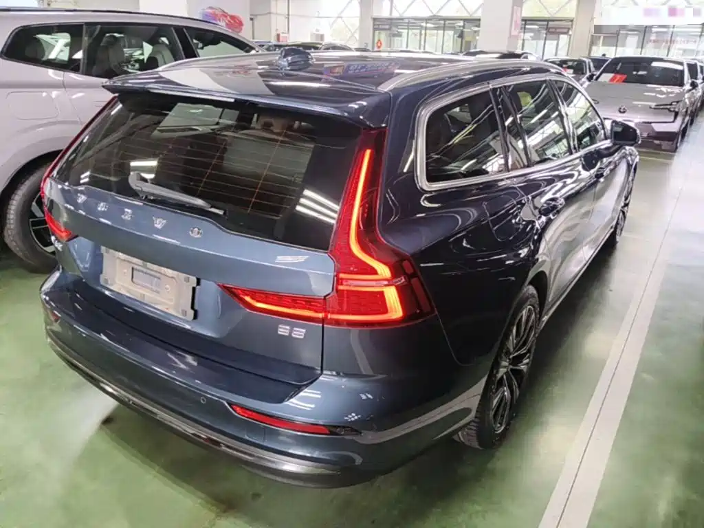 Volvo V60 — миниатюра 7