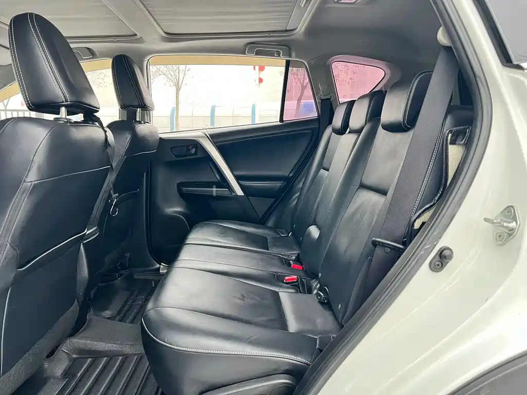 TOYOTA RAV4 RONGFANG