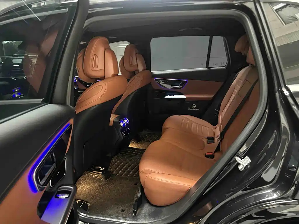 Mercedes-Benz GLC 2024 GLC 300 L 4MATIC 5 мест