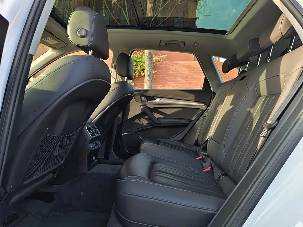 Audi Q5L — миниатюра 23