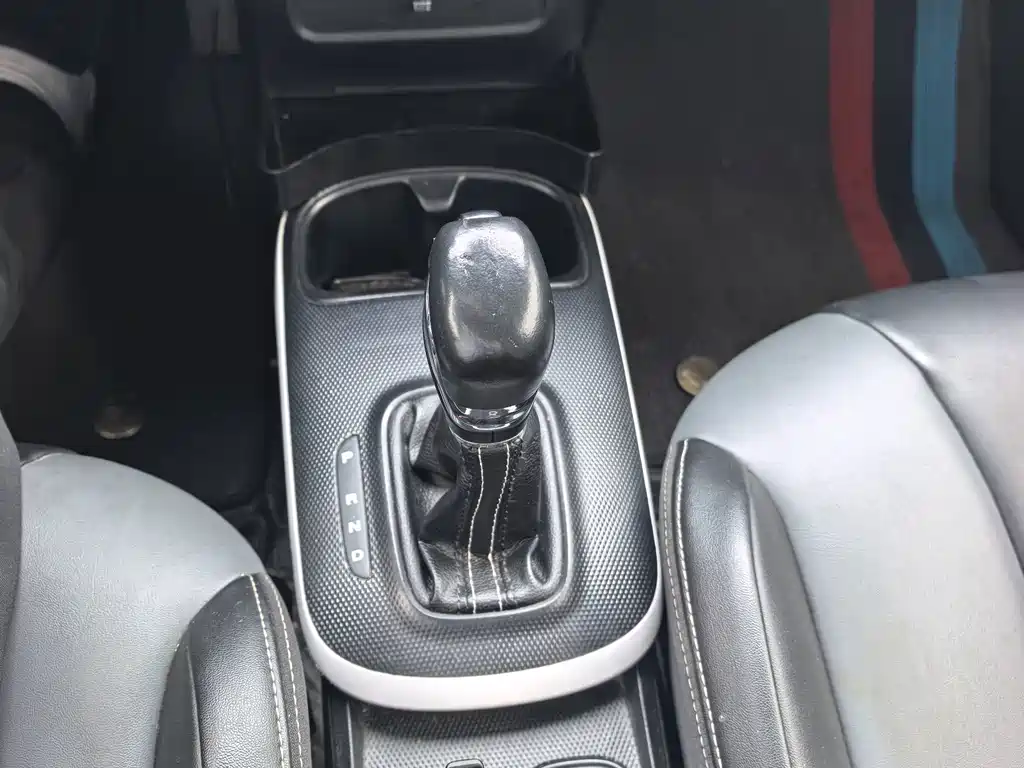 Roewe Clever — миниатюра 7