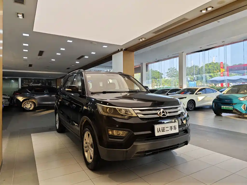 Oshan CX70 2016 1.6L MT Luxury