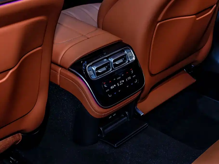 Mercedes-Benz S-Class — миниатюра 11