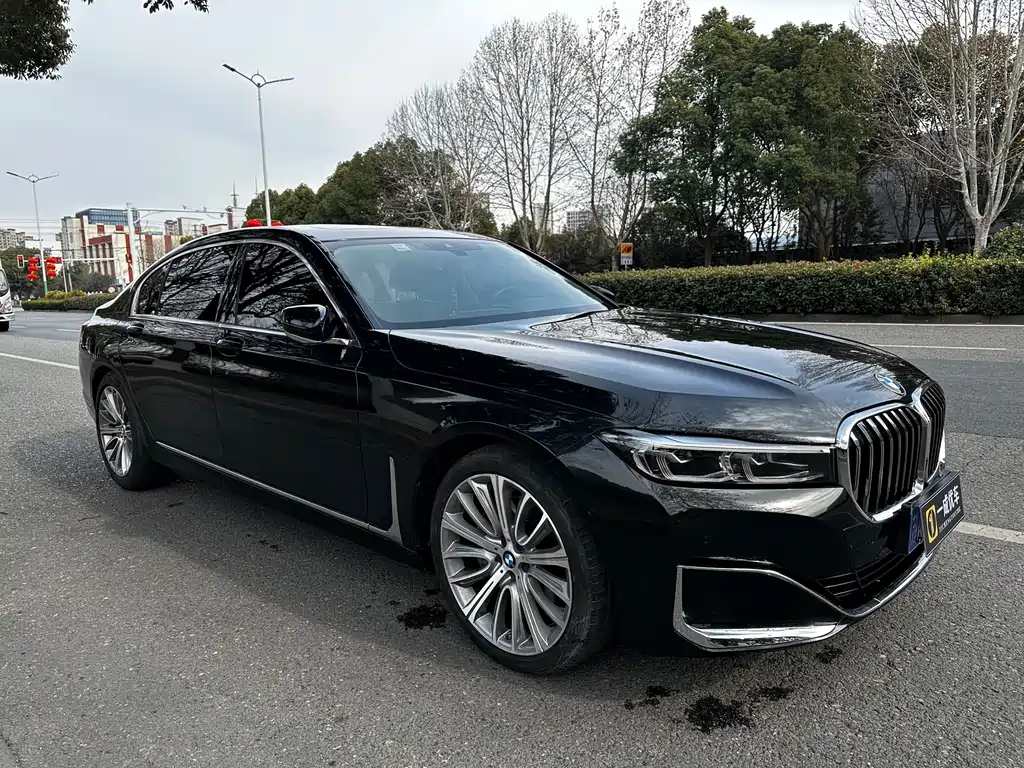 BMW 7 SERIES