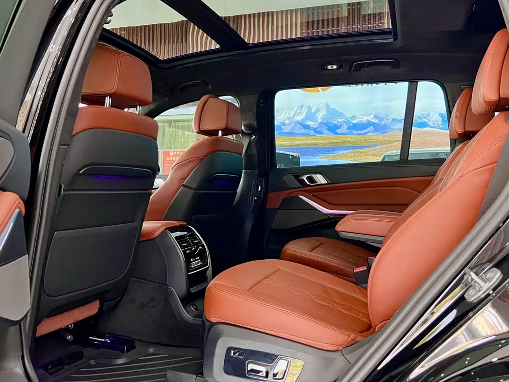 BMW X7 — миниатюра 10