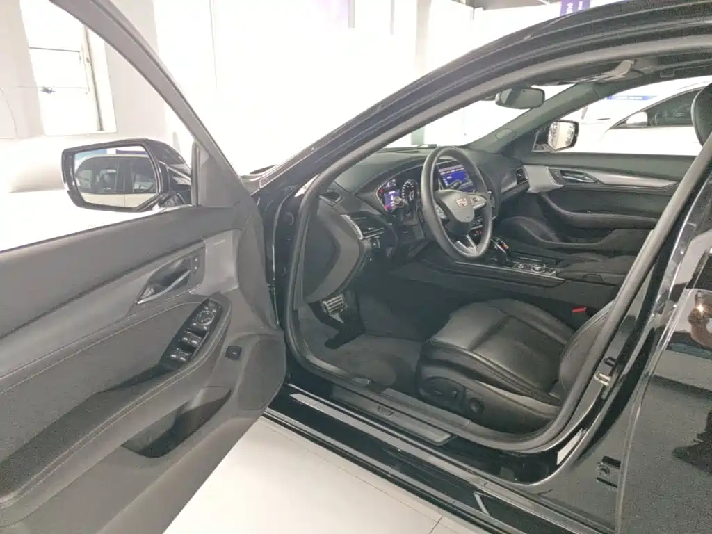 Cadillac CT5 — миниатюра 16