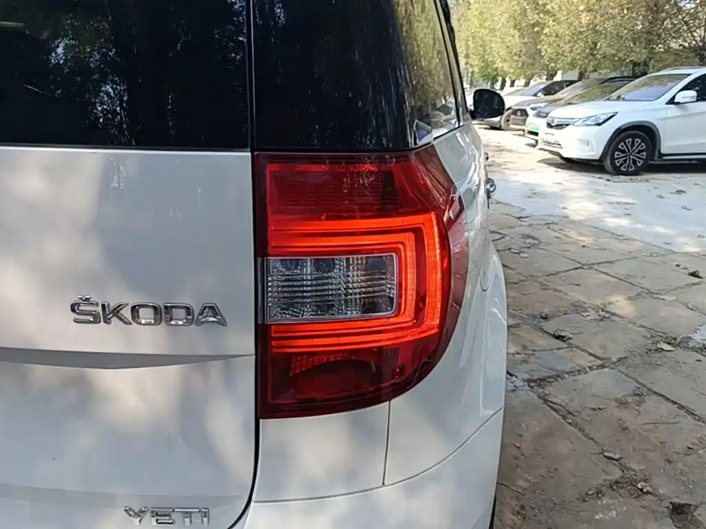 Skoda Yeti — миниатюра 8