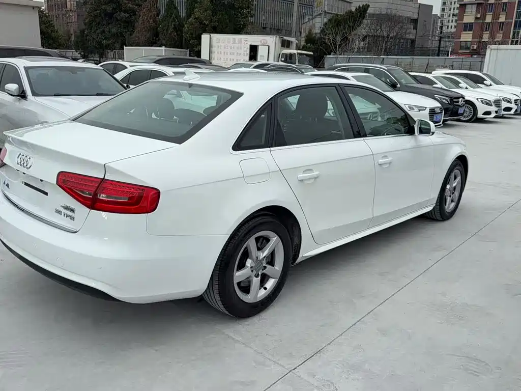 Audi A4L — миниатюра 4