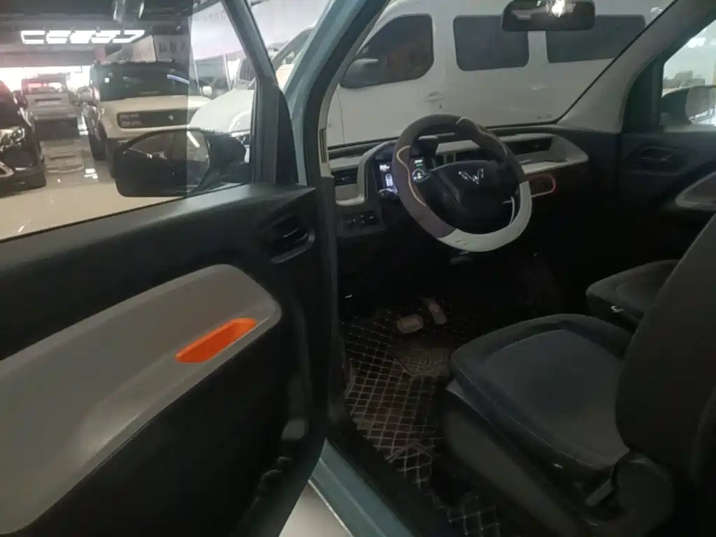Wuling MINIEV — миниатюра 16