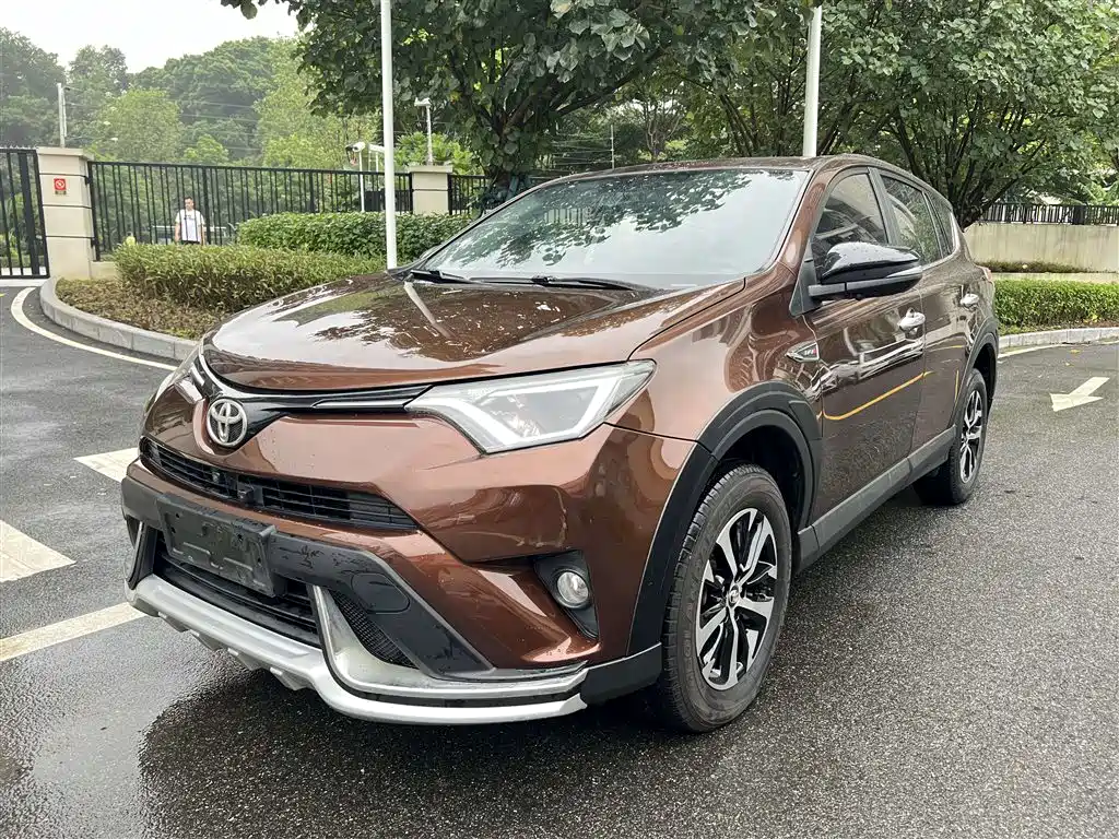 TOYOTA RAV4 RONGFANG