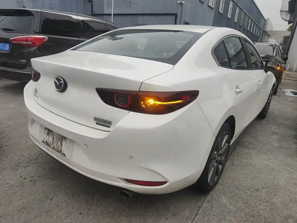 Mazda 3 Axela — миниатюра 7