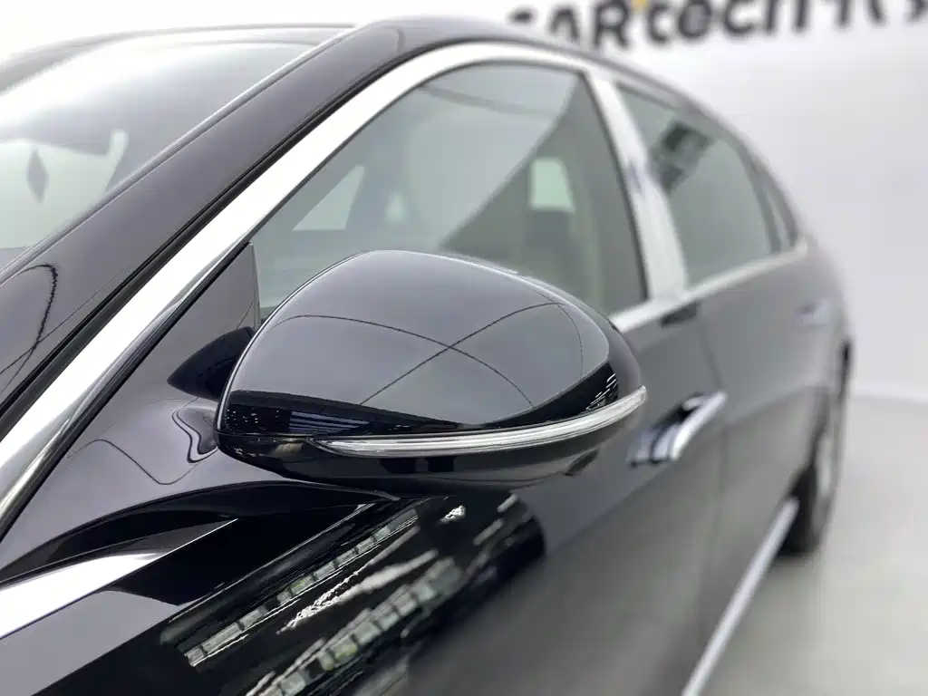 Mercedes-Benz S-Class — миниатюра 12