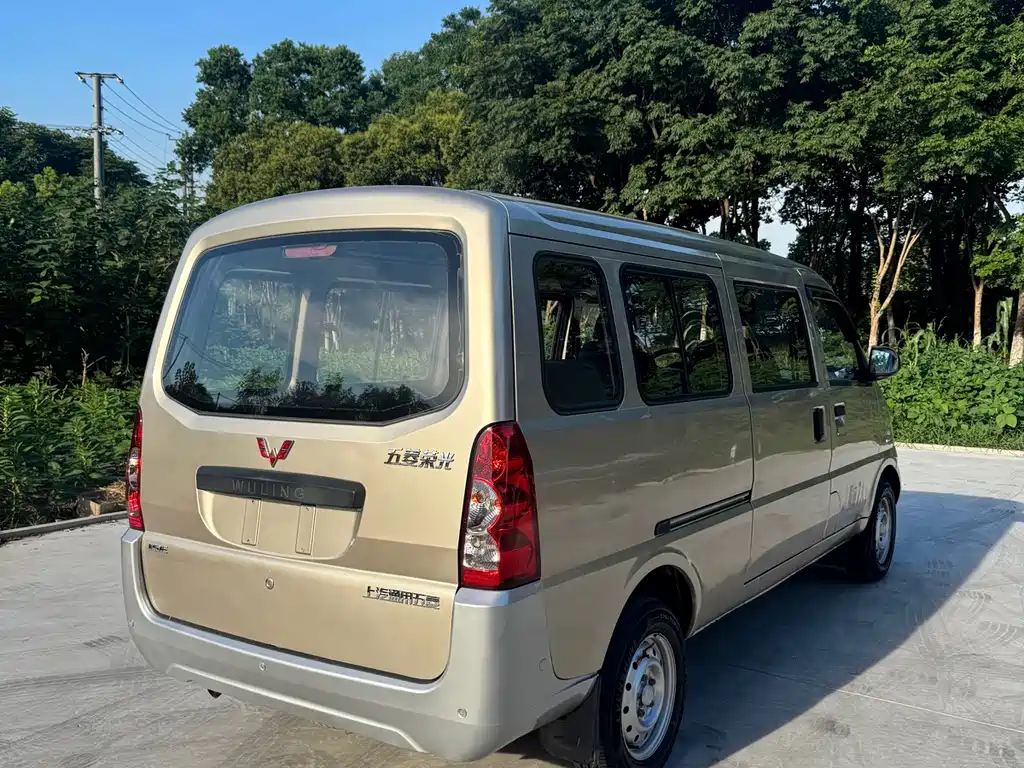 Wuling Rongguang — миниатюра 4