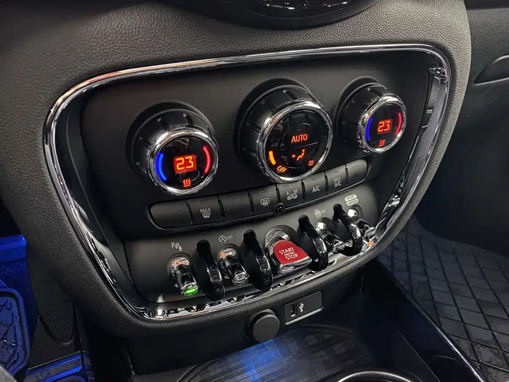 MINI Mini Clubman — миниатюра 18
