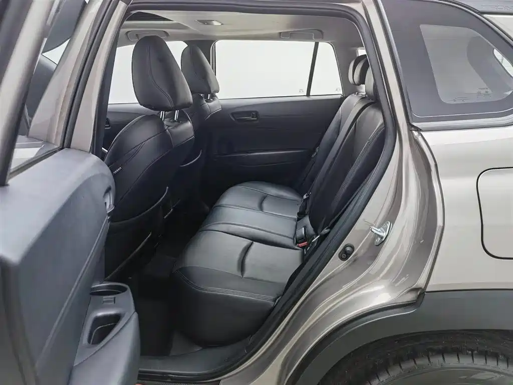 Toyota Frontlander 2.0L CVT Luxury Edition, фото 23