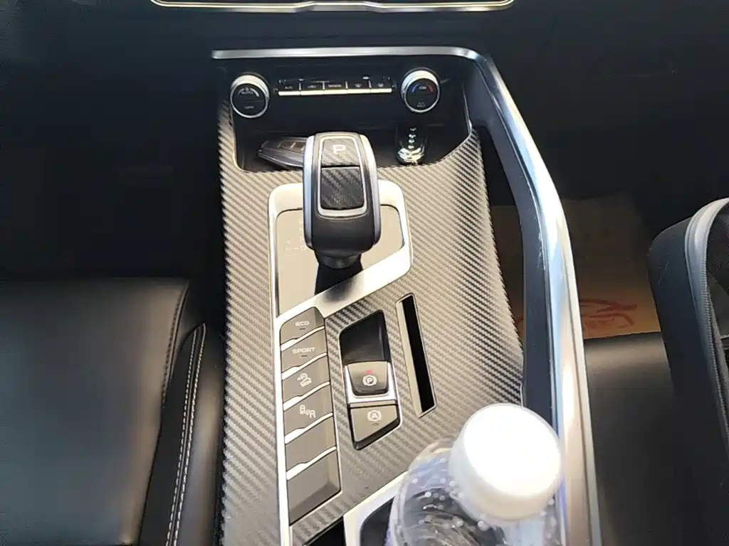 Geely Binyue — миниатюра 14