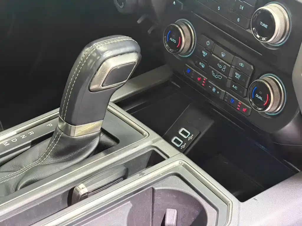 Ford F-150 Raptor — миниатюра 9