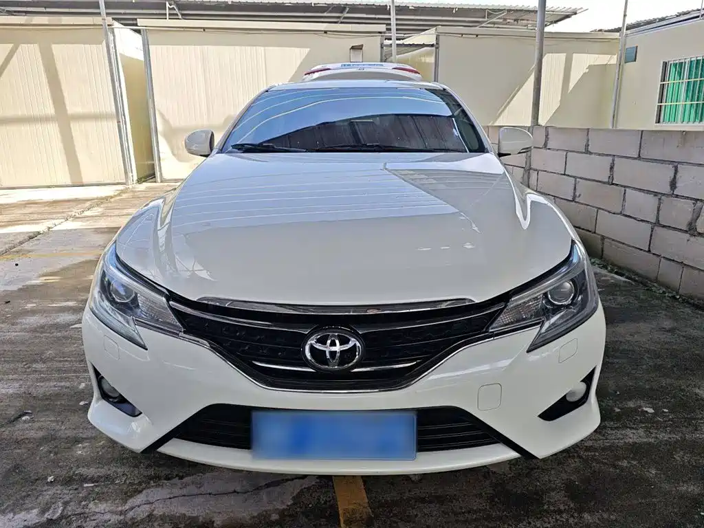 Toyota Reiz — миниатюра 3