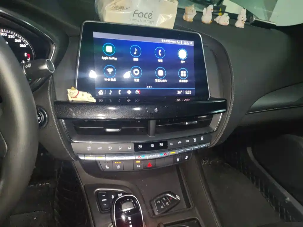 Cadillac CT5 — миниатюра 14