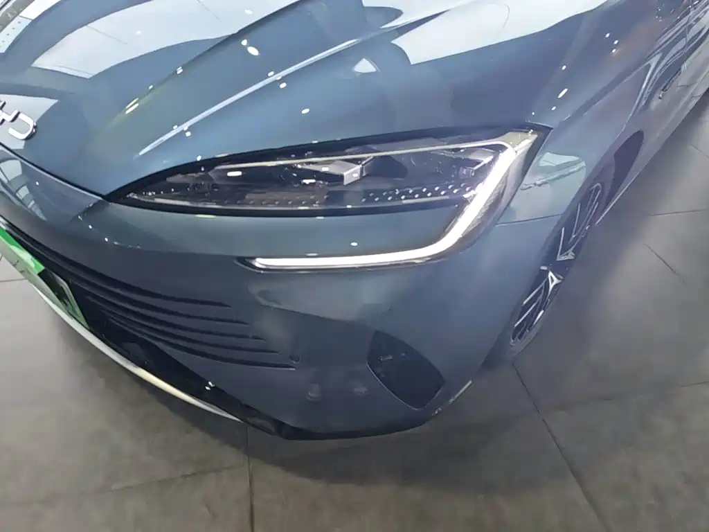 BYD Seal — миниатюра 24