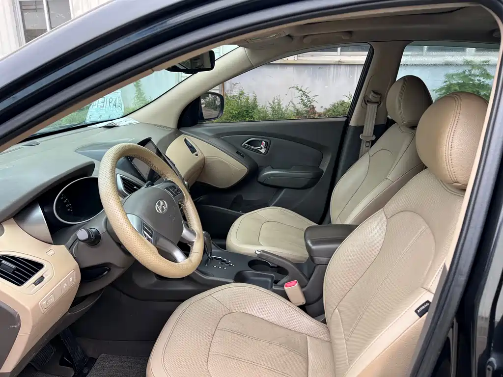 Hyundai BAIC Hyundai ix35 ix35 2012 2.0L AT Elite GLS