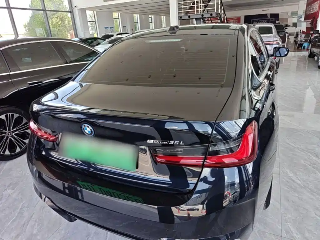 BMW i3 — миниатюра 6