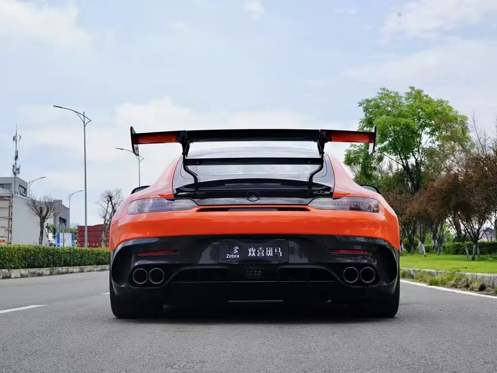 MERCEDES-BENZ AMG GT