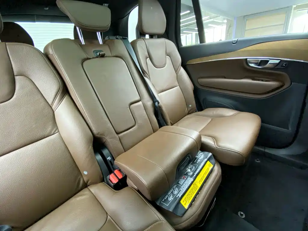 Volvo XC90 — миниатюра 21