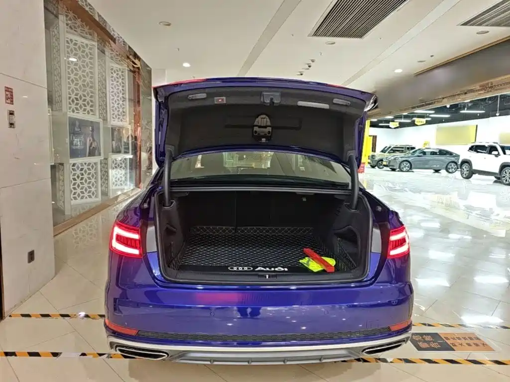Audi A4L — миниатюра 19