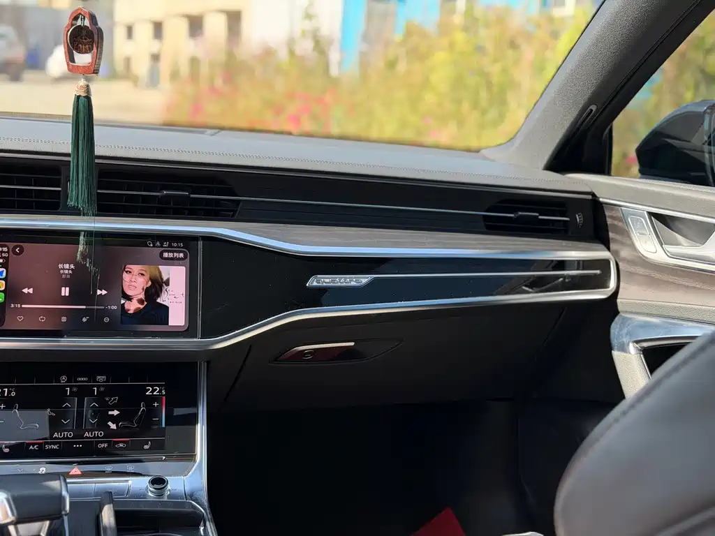 Audi A6L — миниатюра 12