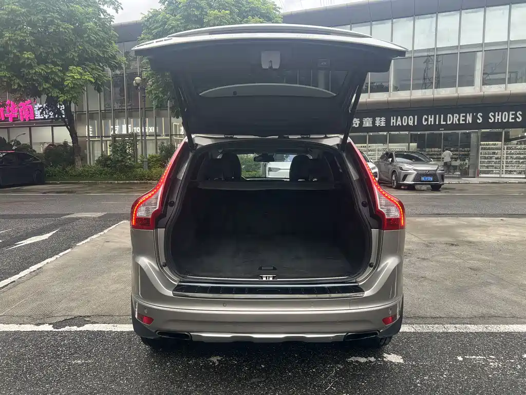 Volvo XC60 — миниатюра 8