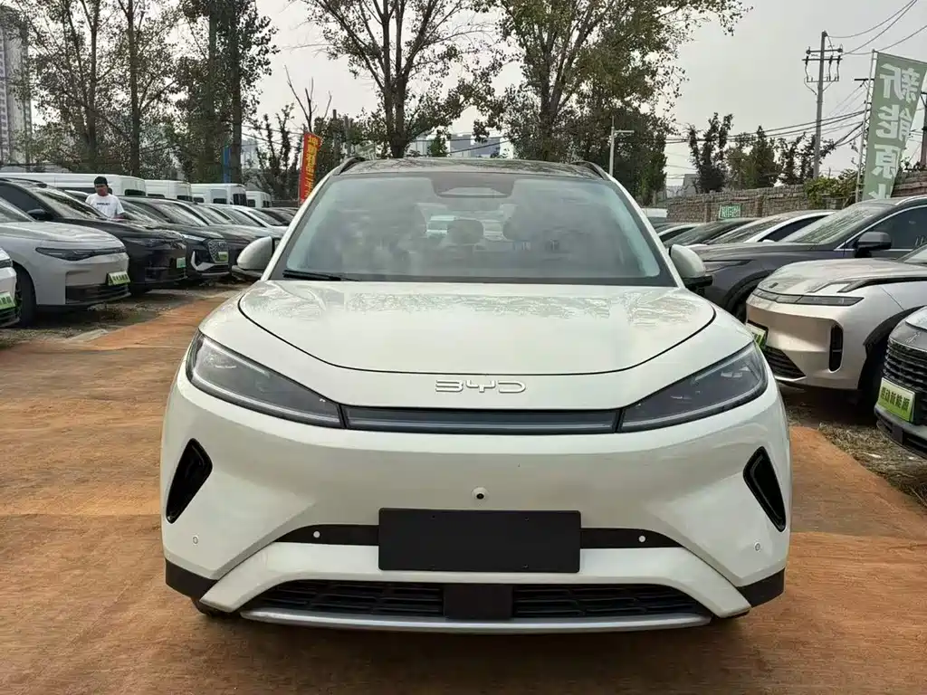 BYD Sealion 05 EV — миниатюра 2