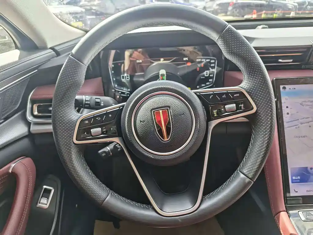 Hongqi Hongqi H5 — миниатюра 6