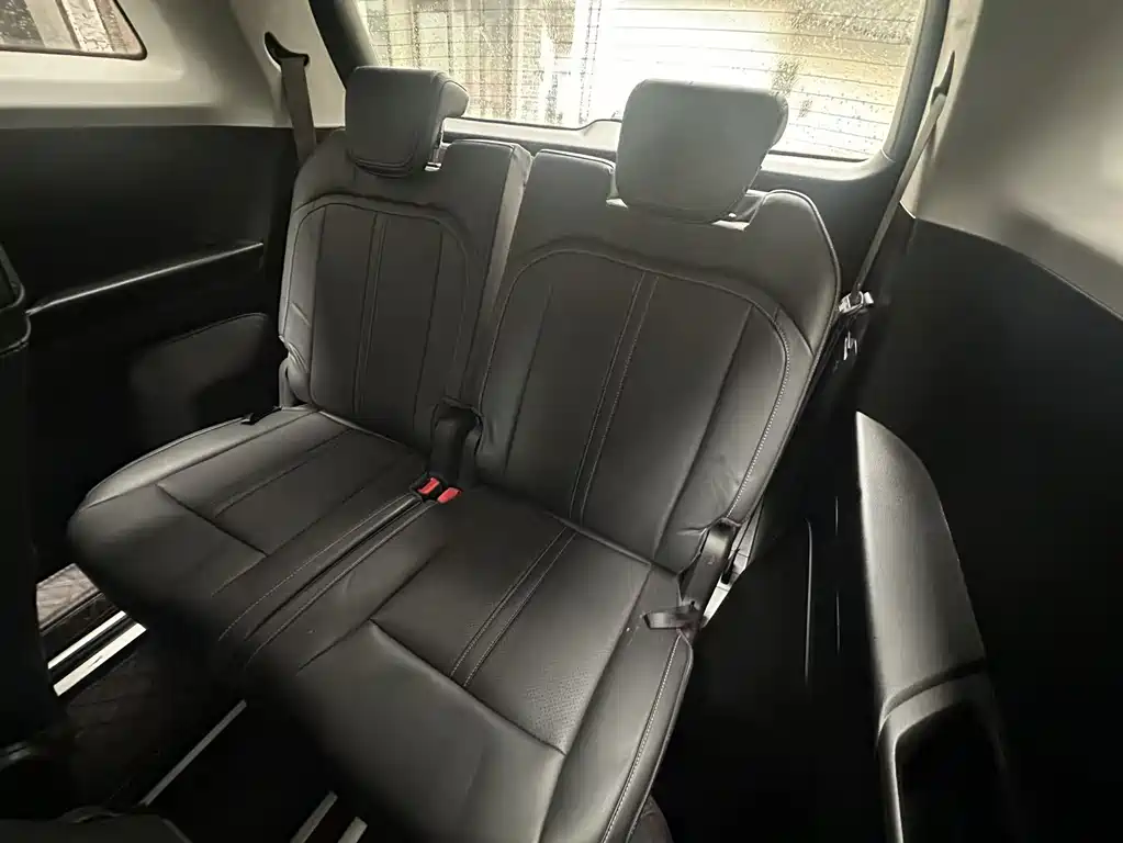 Wuling Victory - фото 9