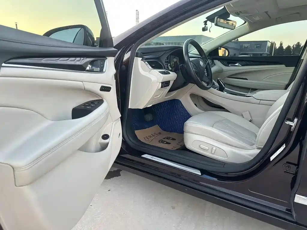 Buick LaCrosse — миниатюра 8