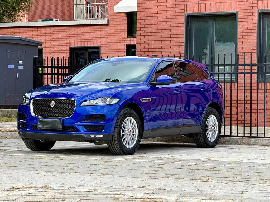 Jaguar F-PACE 2018