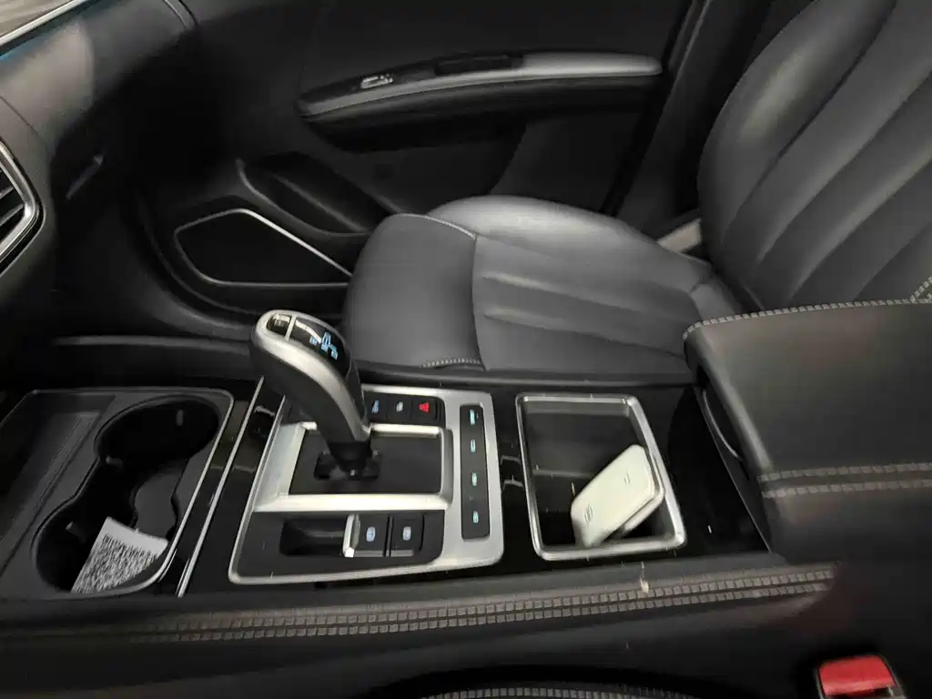 BYD MAX New Energy — миниатюра 18