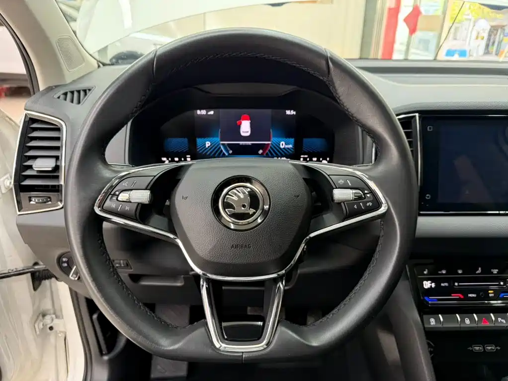 Skoda Karoq — миниатюра 11
