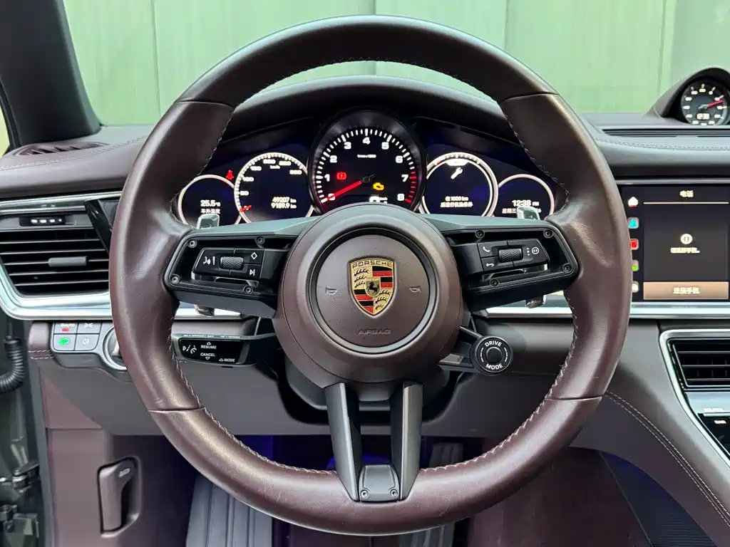 Porsche Panamera — миниатюра 11