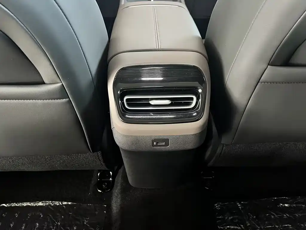 Changan CS55PLUS - фото 15