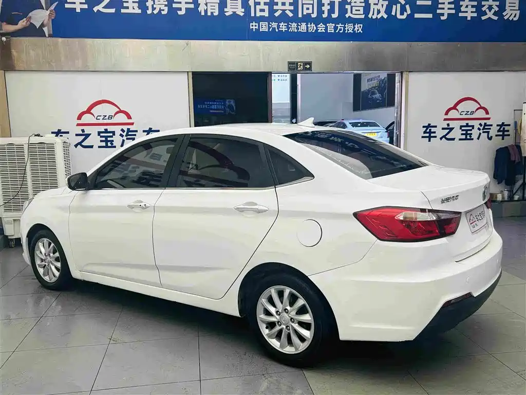 Changan V7 — миниатюра 8