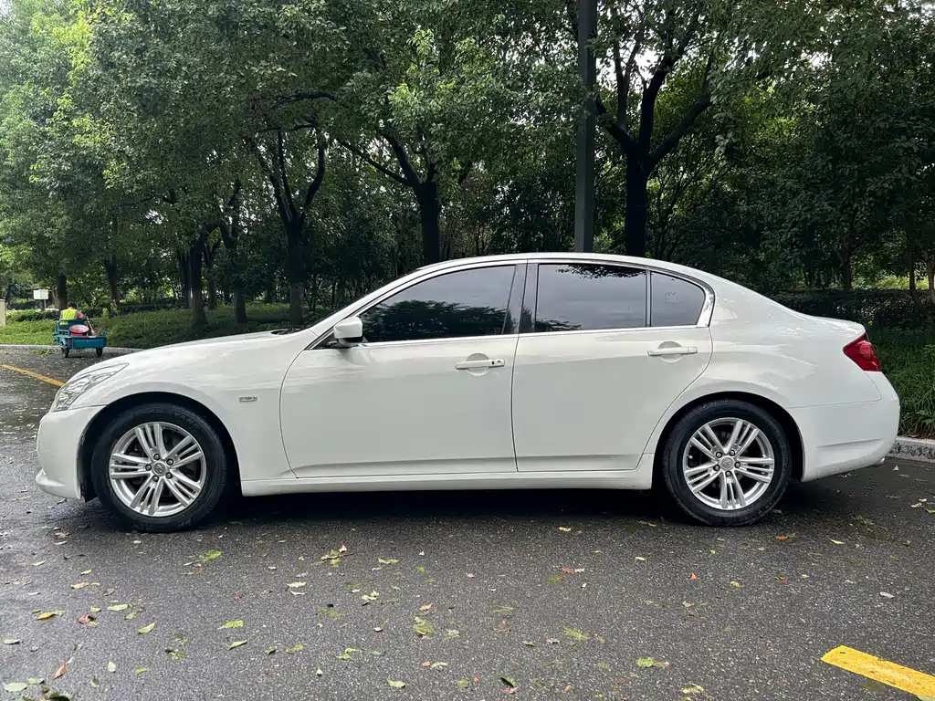 Infiniti G — миниатюра 4