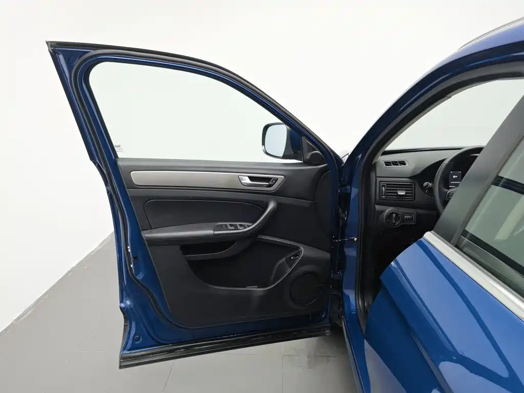 Qoros Qoros 5 — миниатюра 8