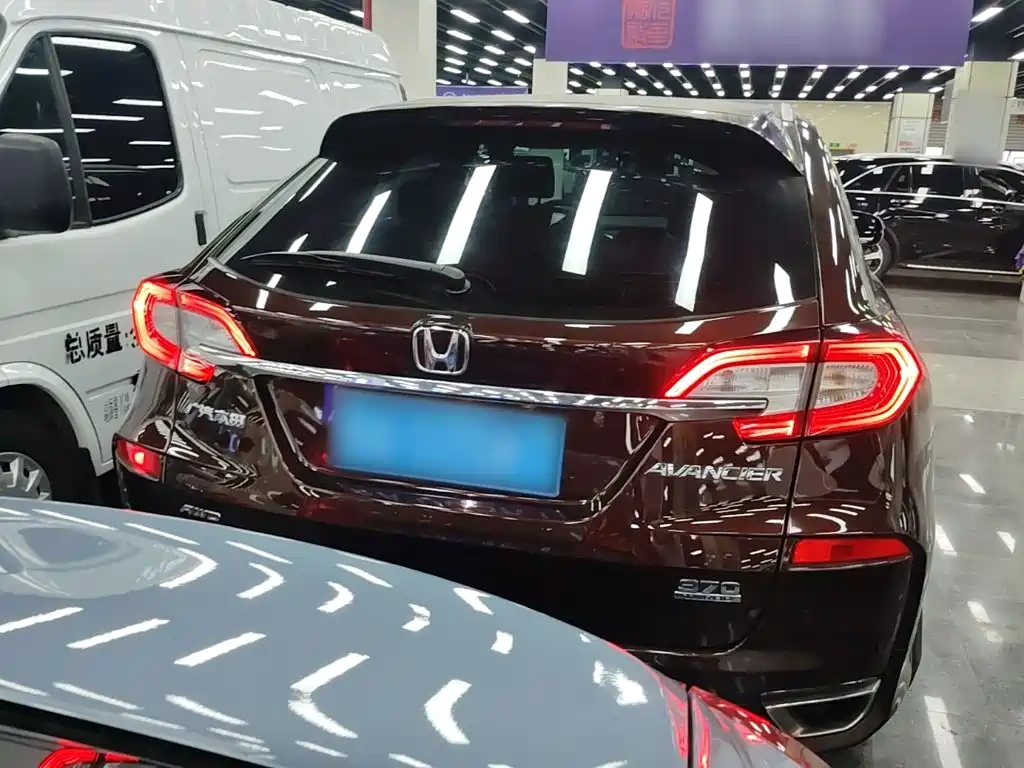Honda Avancier — миниатюра 6