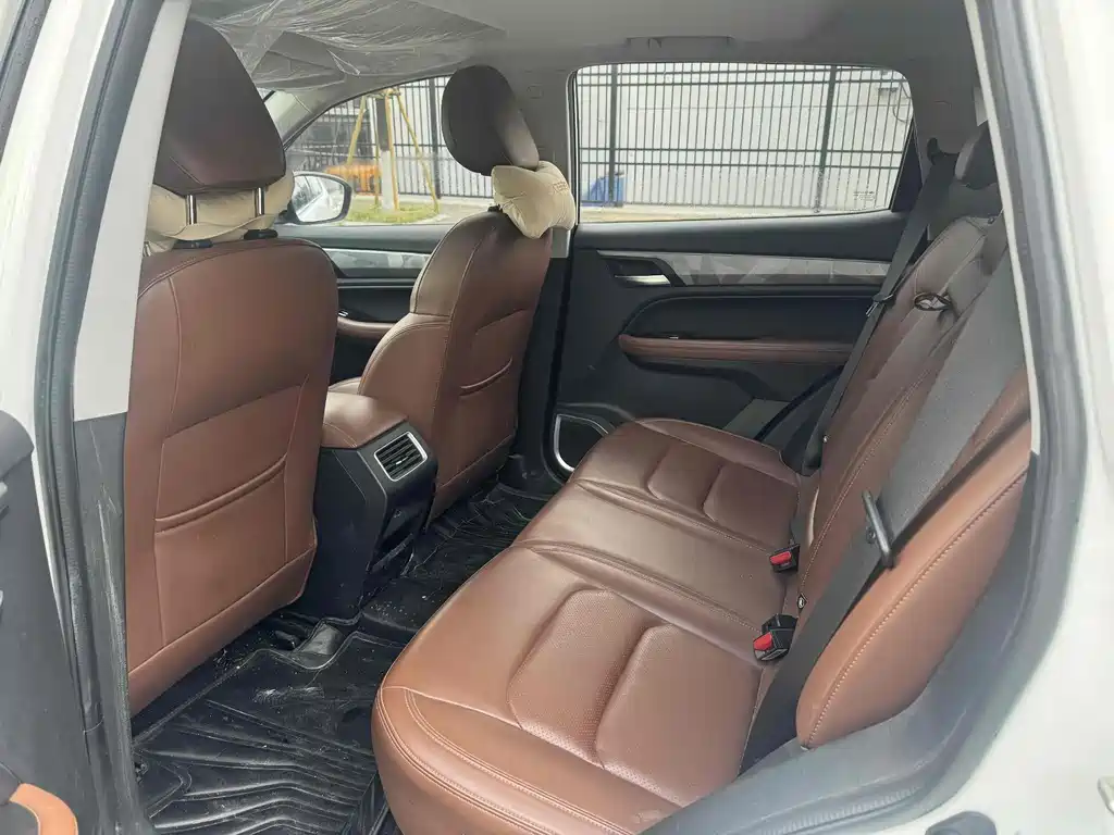 Geely Vision X6 - фото 8